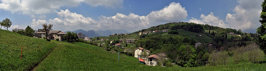 Vista panoramica sulle contrade di Miragolo e sul Monte Castello